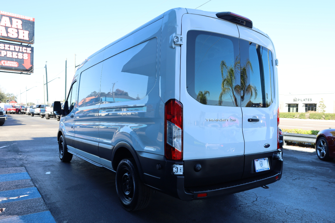 Ford Transit Cargo Van T-250 130" Med Rf 9070 GVWR RWD 2020