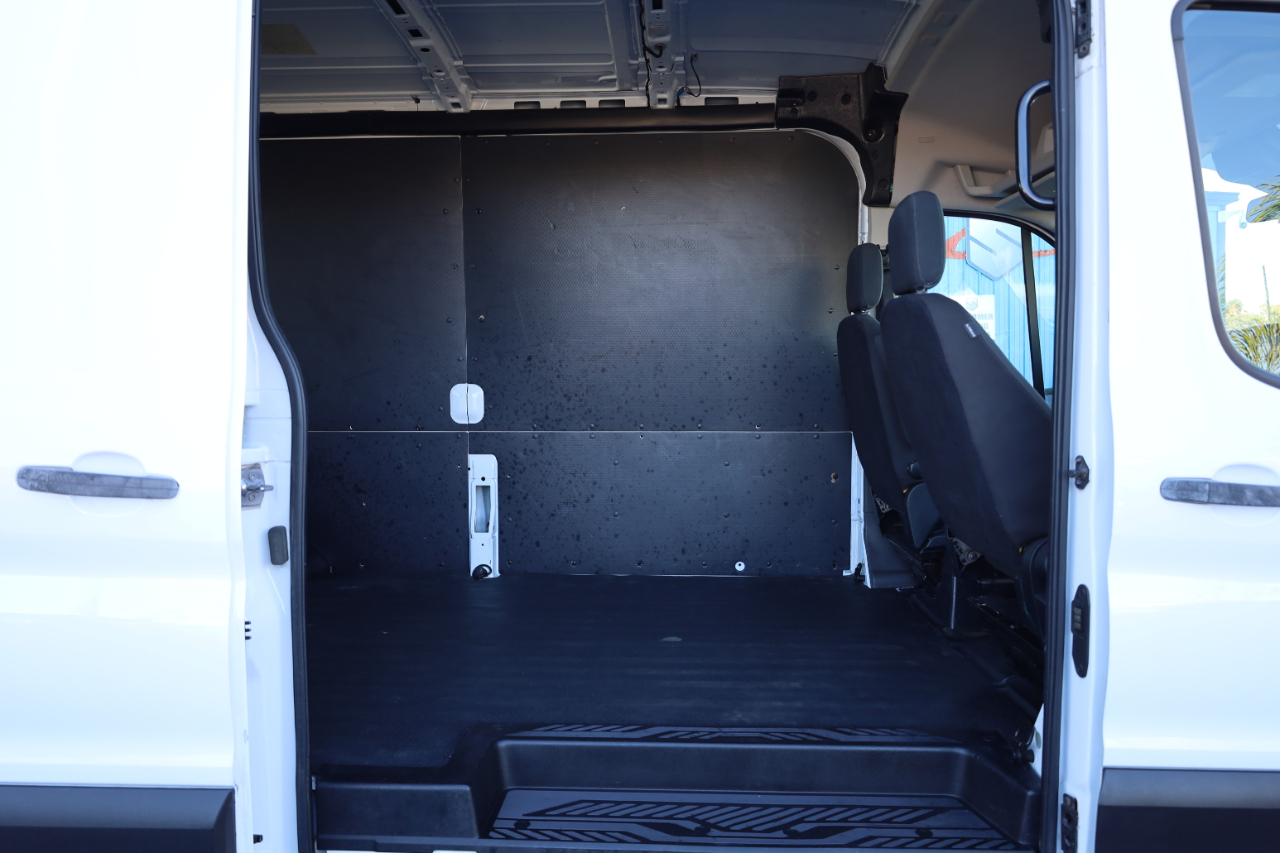 Ford Transit Cargo Van T-250 130" Med Rf 9070 GVWR RWD 2020