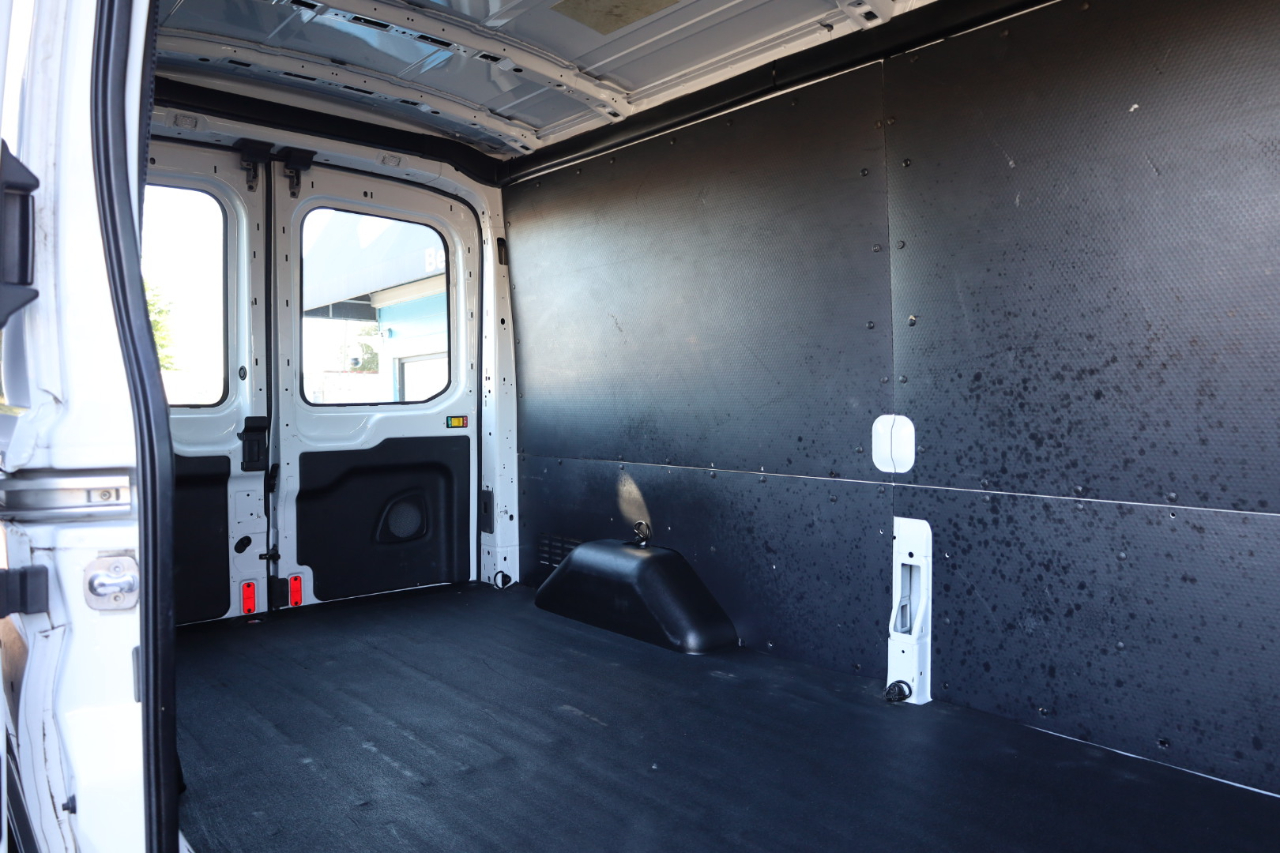 Ford Transit Cargo Van T-250 130" Med Rf 9070 GVWR RWD 2020