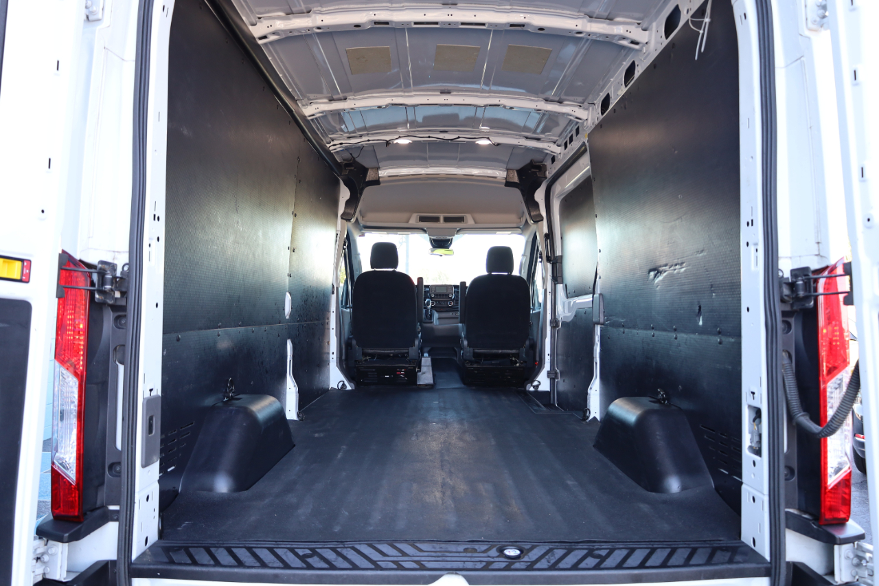 Ford Transit Cargo Van T-250 130" Med Rf 9070 GVWR RWD 2020