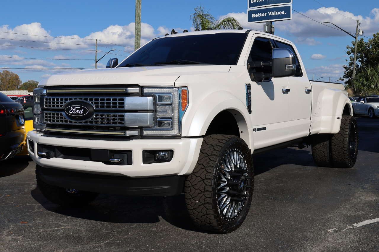 Ford Super Duty F-450 DRW Platinum 4WD Crew Cab 8' Box 2019