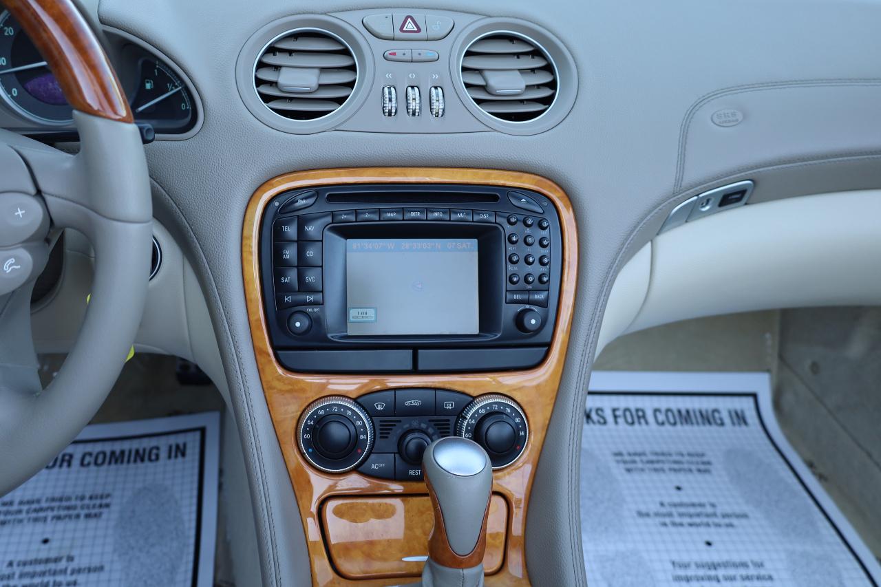 Mercedes-Benz SL-Class 2dr Roadster 5.0L 2004