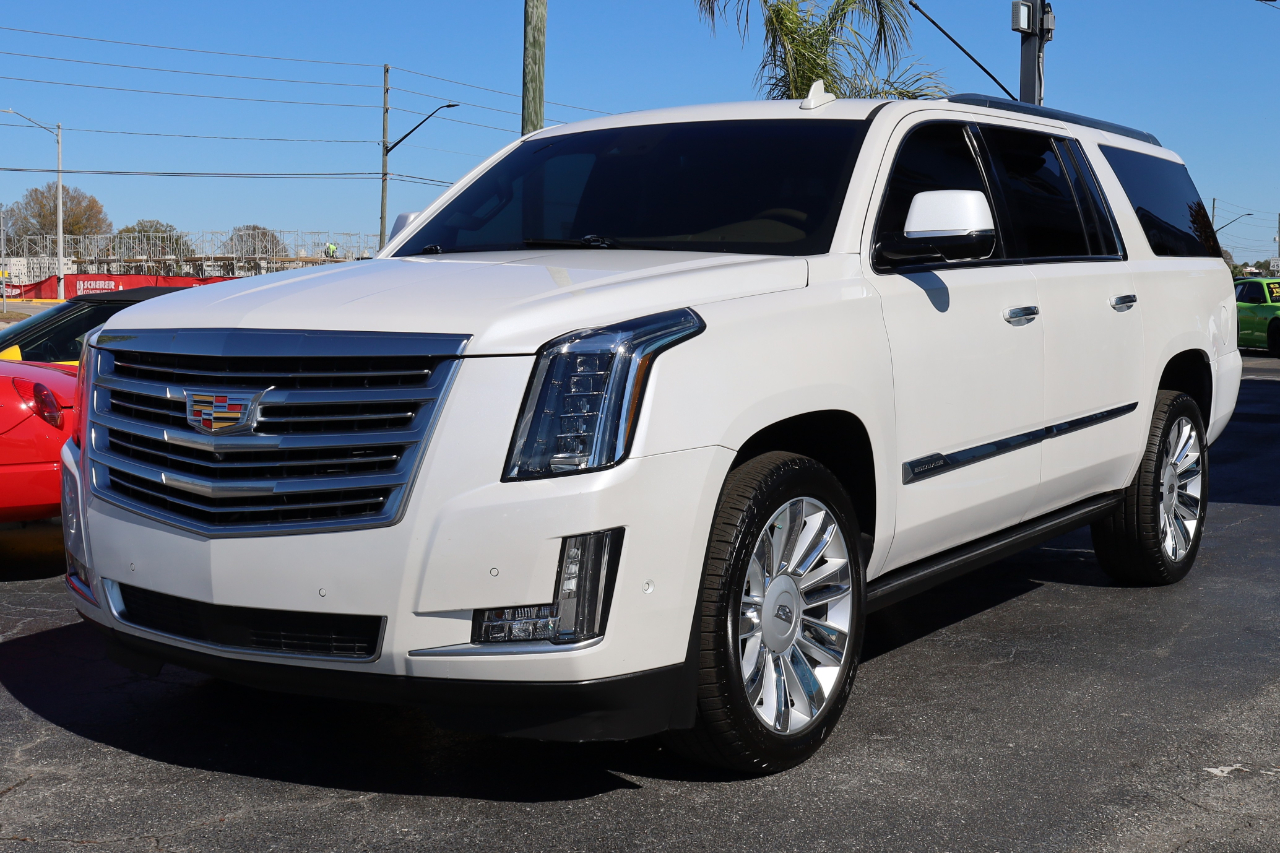 Cadillac Escalade ESV 2WD 4dr Platinum 2017