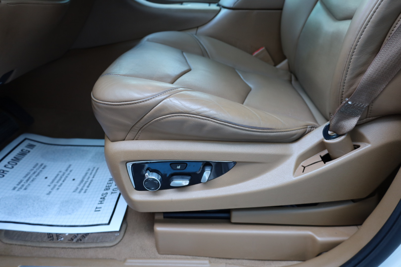 Cadillac Escalade ESV 2WD 4dr Platinum 2017