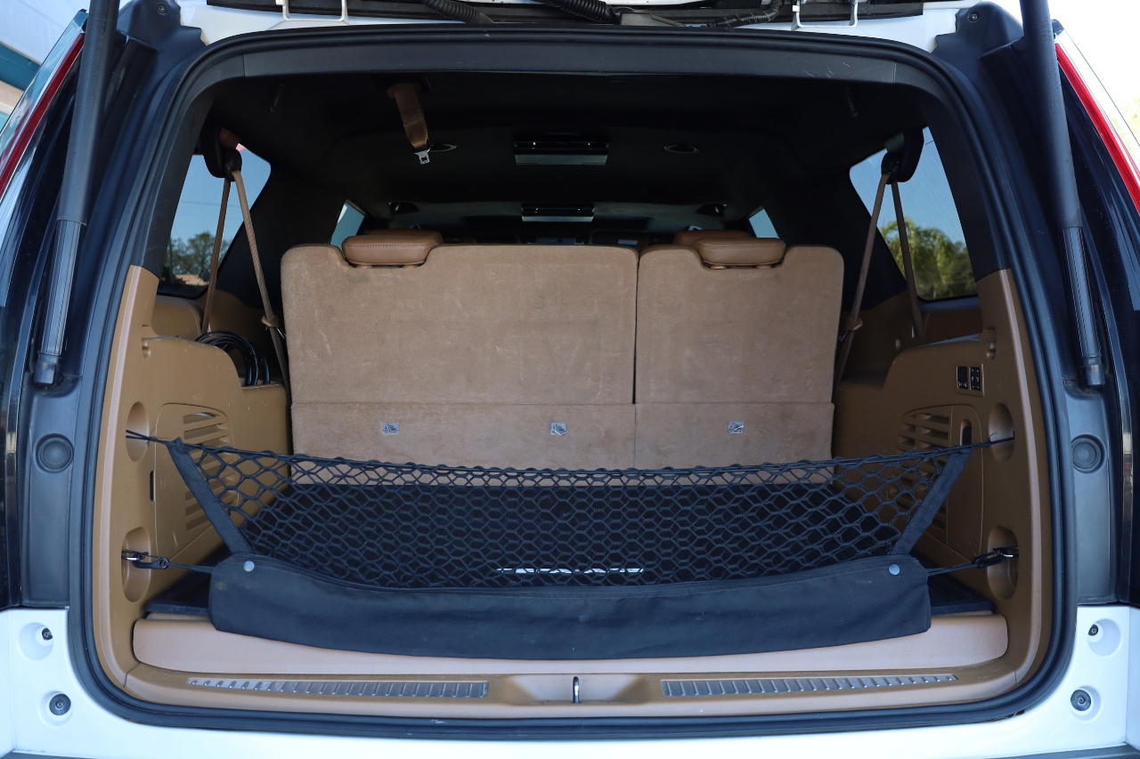 Cadillac Escalade ESV 2WD 4dr Platinum 2017