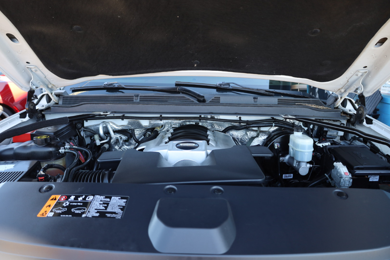 Cadillac Escalade ESV 2WD 4dr Platinum 2017