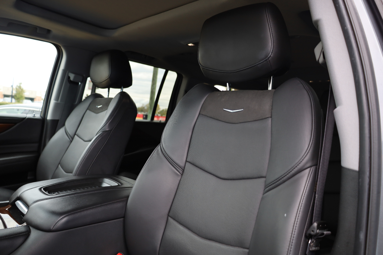 Cadillac Escalade ESV 2WD 4dr Luxury 2020