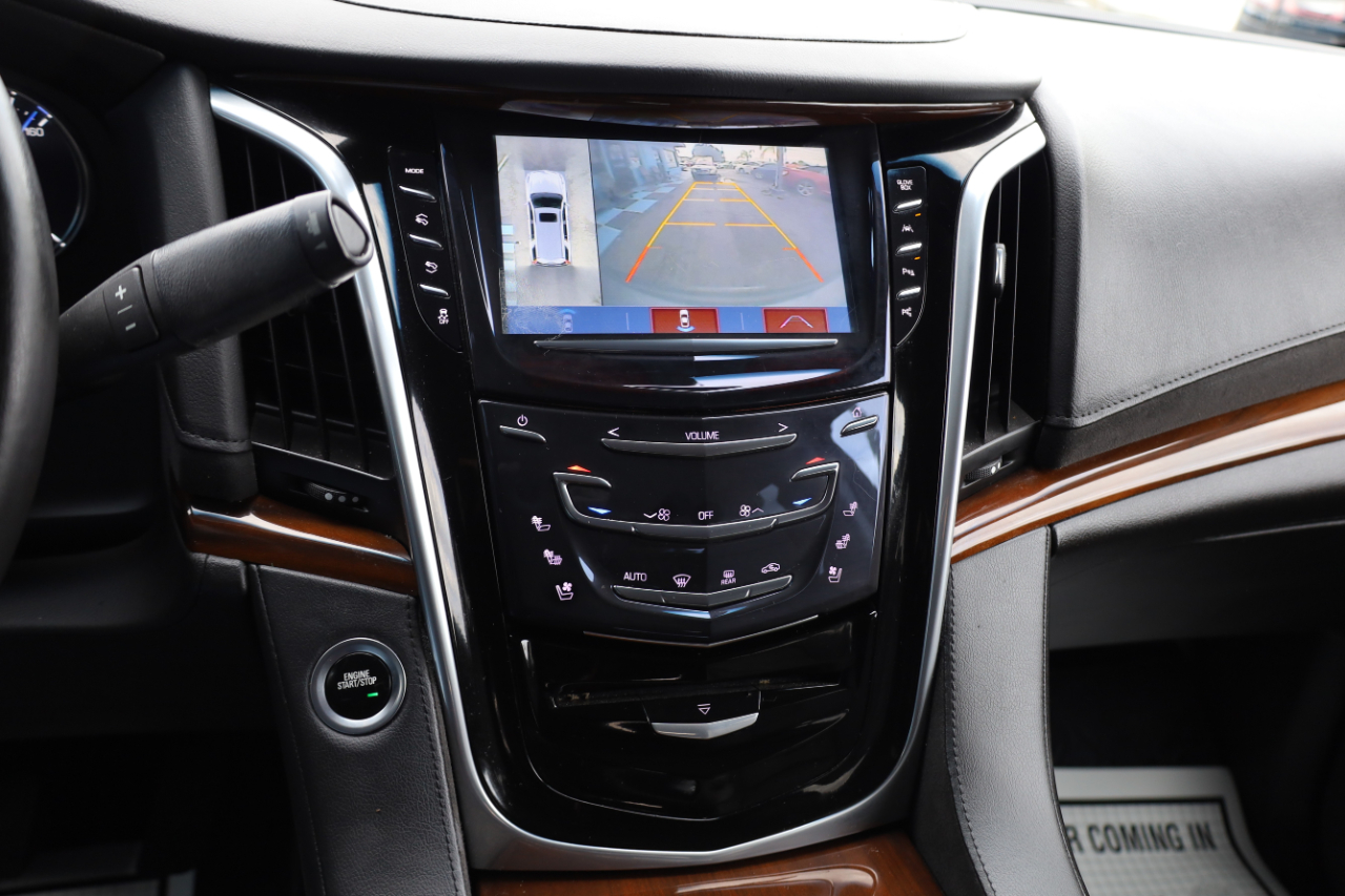 Cadillac Escalade ESV 2WD 4dr Luxury 2020
