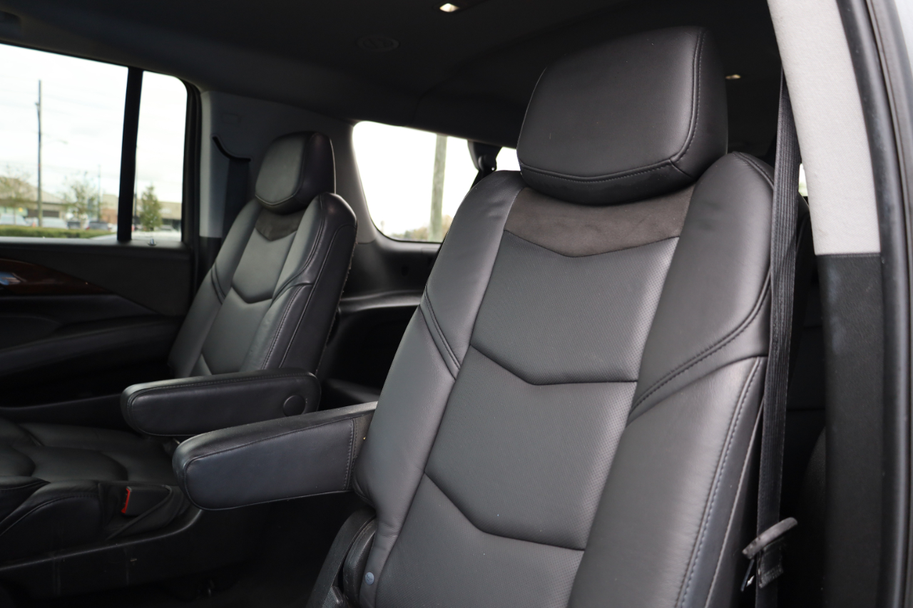 Cadillac Escalade ESV 2WD 4dr Luxury 2020