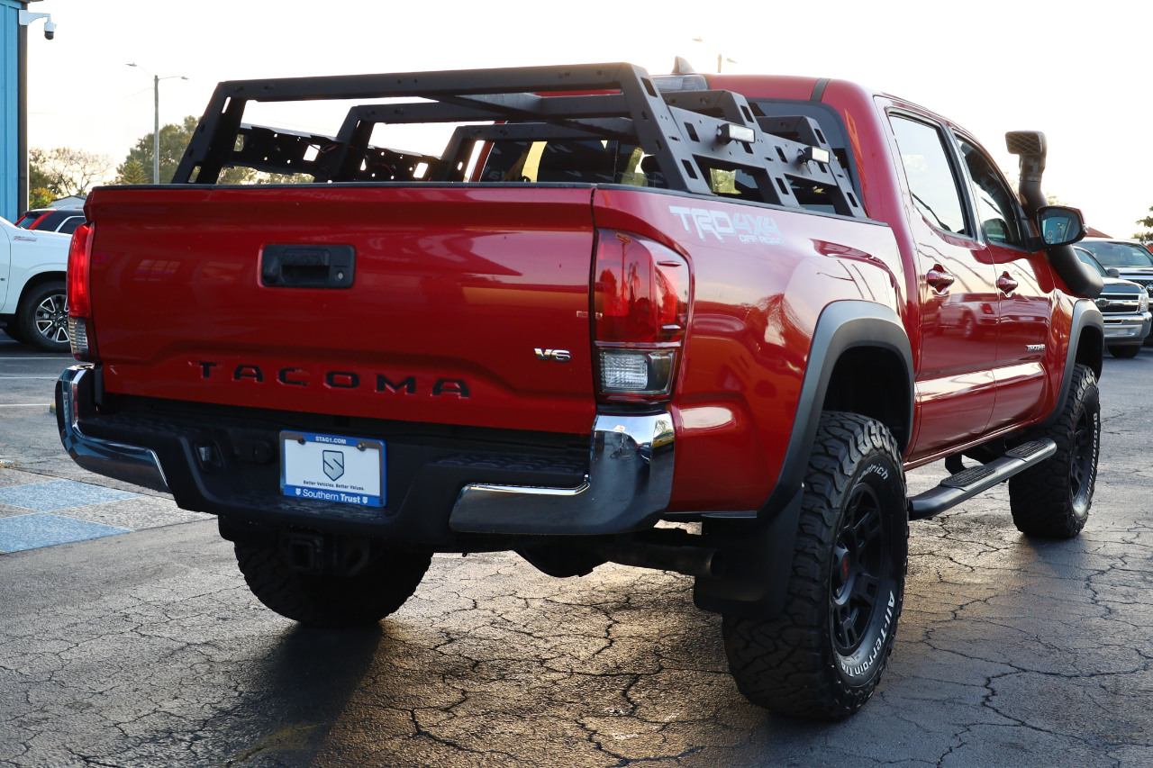 Toyota Tacoma TRD Off Road Double Cab 5' Bed V6 4x4 MT (Natl) 2017