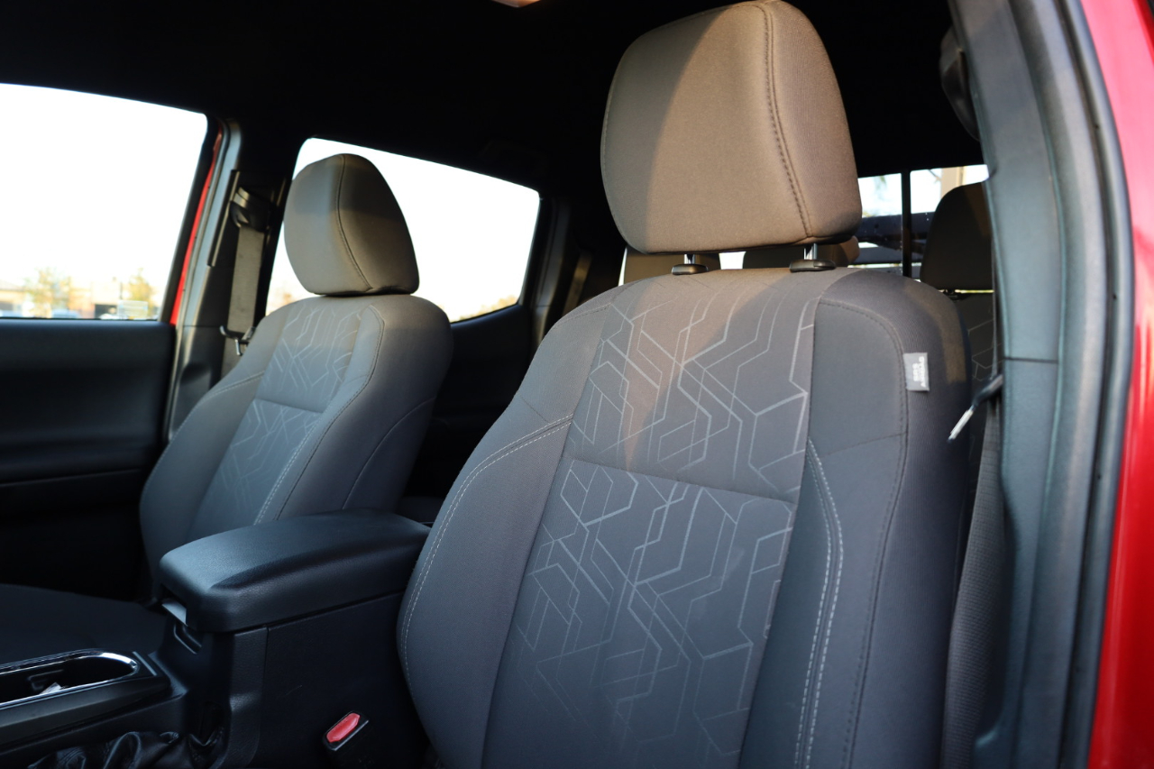 Toyota Tacoma TRD Off Road Double Cab 5' Bed V6 4x4 MT (Natl) 2017