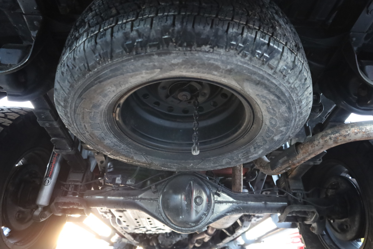 Toyota Tacoma TRD Off Road Double Cab 5' Bed V6 4x4 MT (Natl) 2017