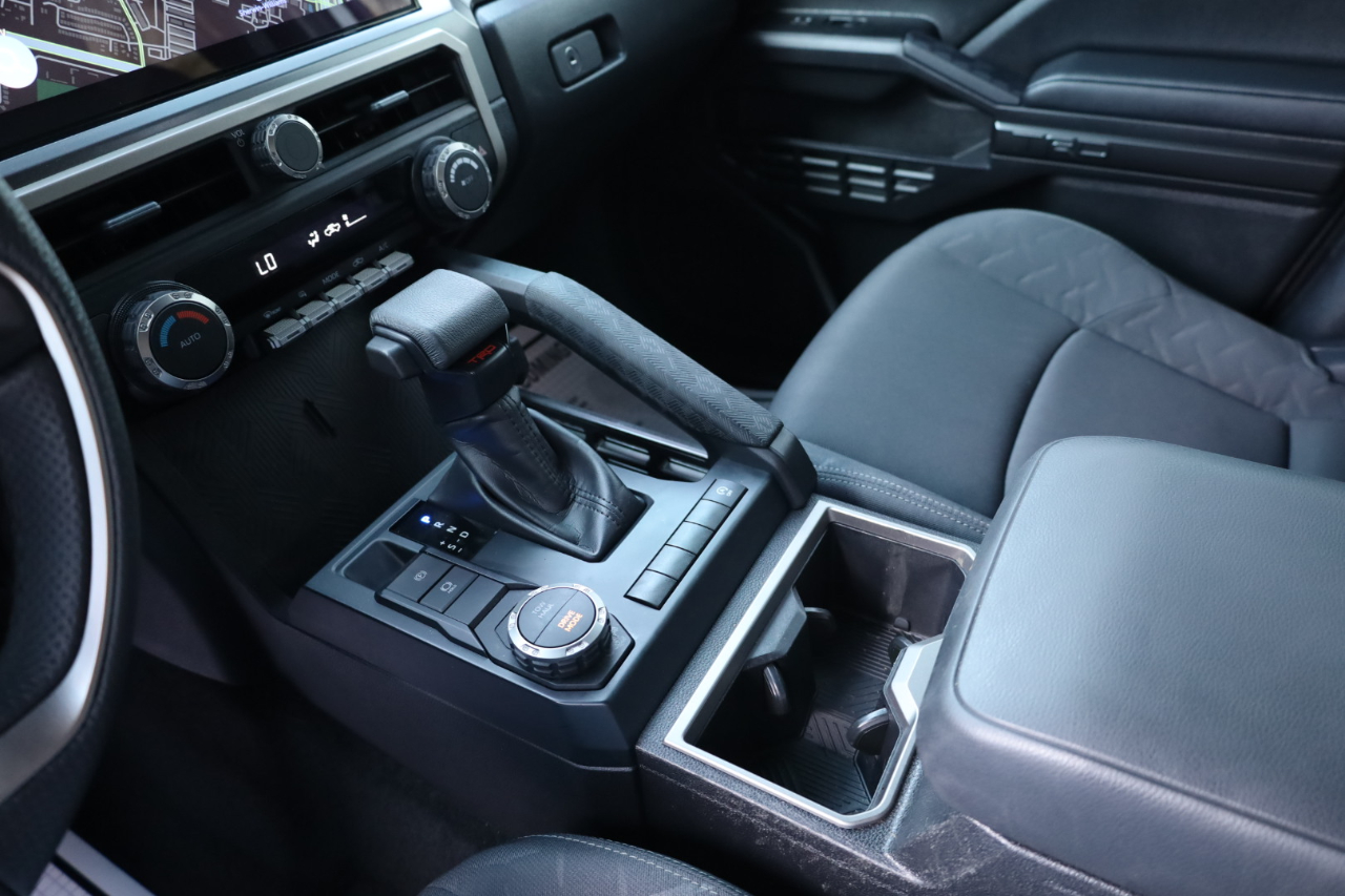 Toyota Tacoma 2WD TRD Sport Double Cab 5' Bed AT (Natl) 2025