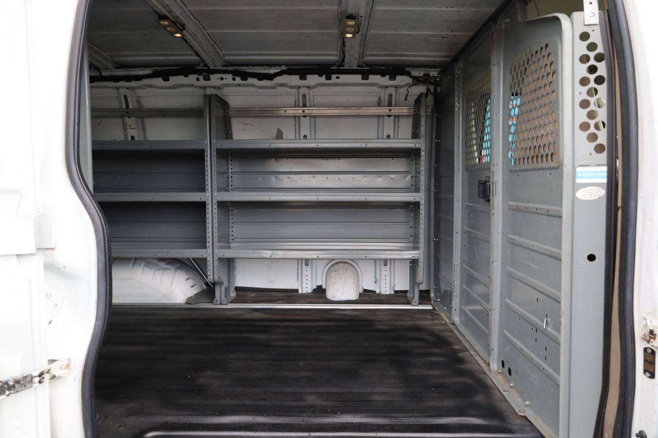 Chevrolet Express Cargo Van RWD 2500 135" 2016