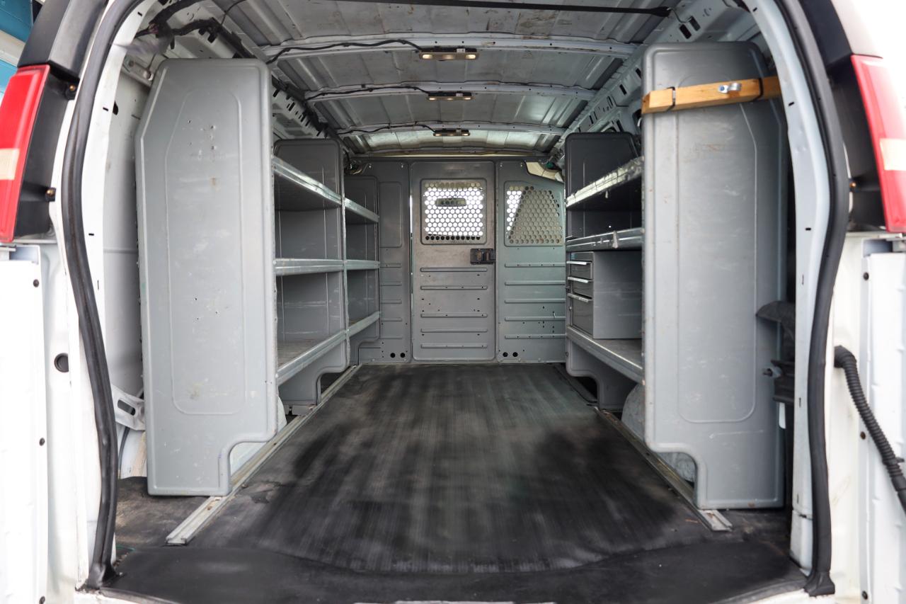 Chevrolet Express Cargo Van RWD 2500 135" 2016