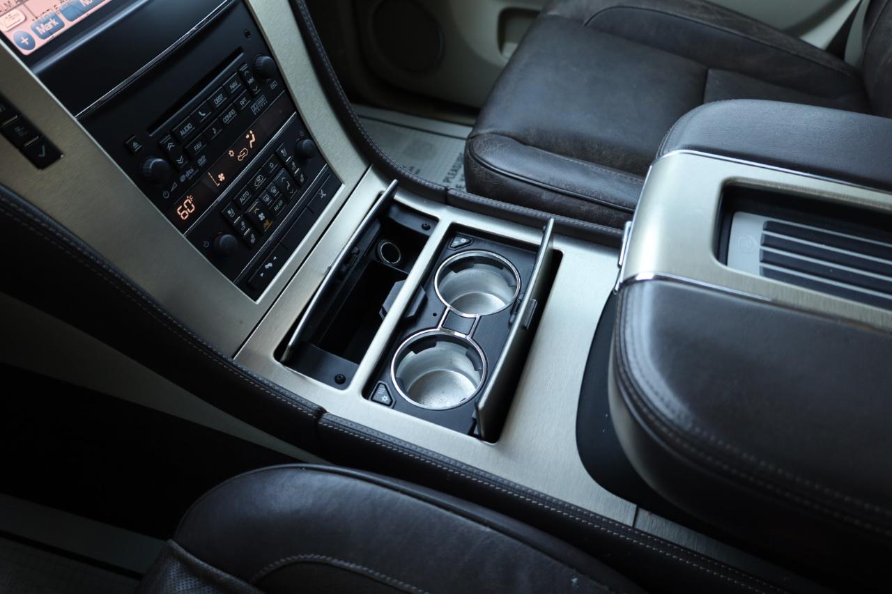 Cadillac Escalade 2WD 4dr Platinum 2014