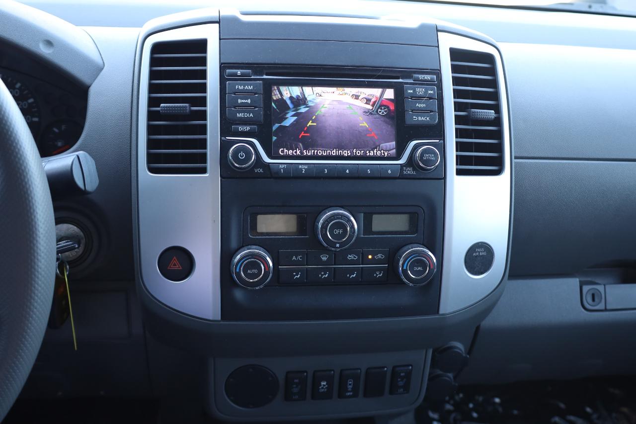 Nissan Frontier 2WD Crew Cab SWB Auto SV 2016