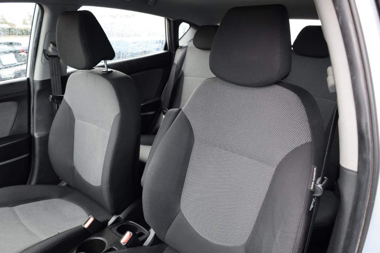 Hyundai Accent 5dr HB Auto GS 2013