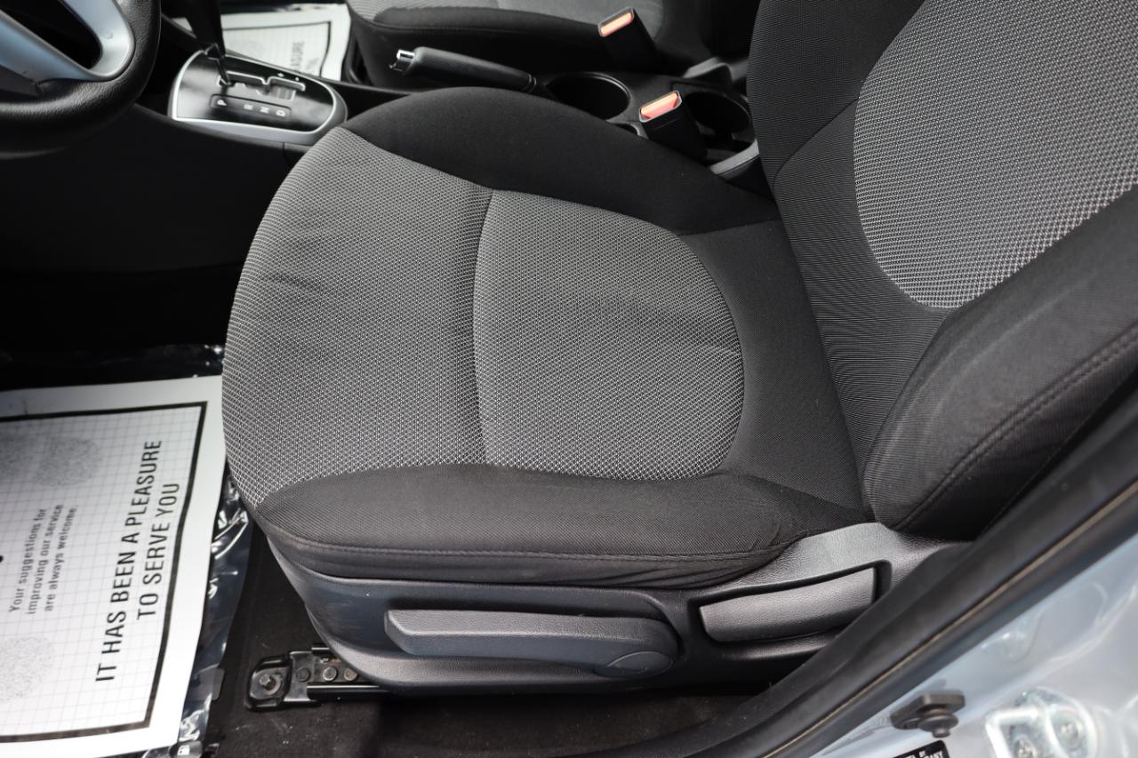 Hyundai Accent 5dr HB Auto GS 2013