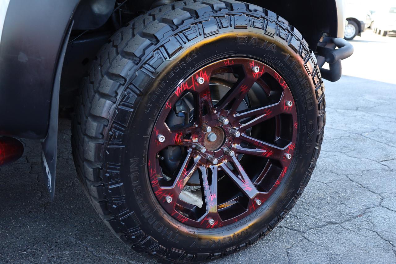 Ford F-150 4WD SuperCrew 145" SVT Raptor 2011