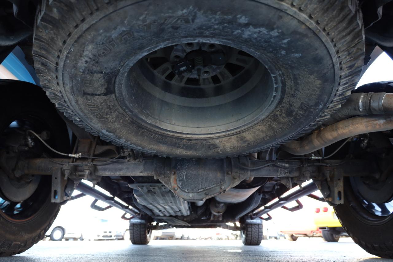 Ford F-150 4WD SuperCrew 145" SVT Raptor 2011