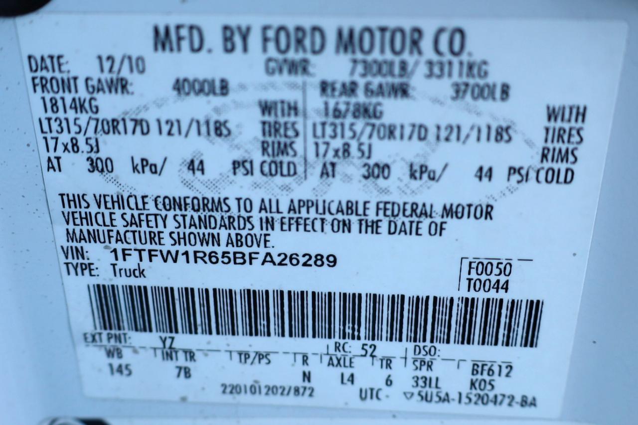 Ford F-150 4WD SuperCrew 145" SVT Raptor 2011