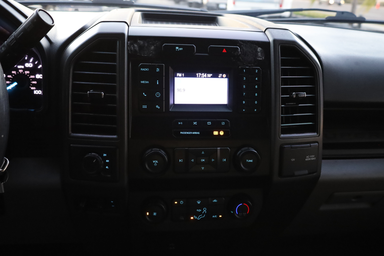 Ford Super Duty F-550 DRW XL 4WD Reg Cab 145" WB 60" CA 2022