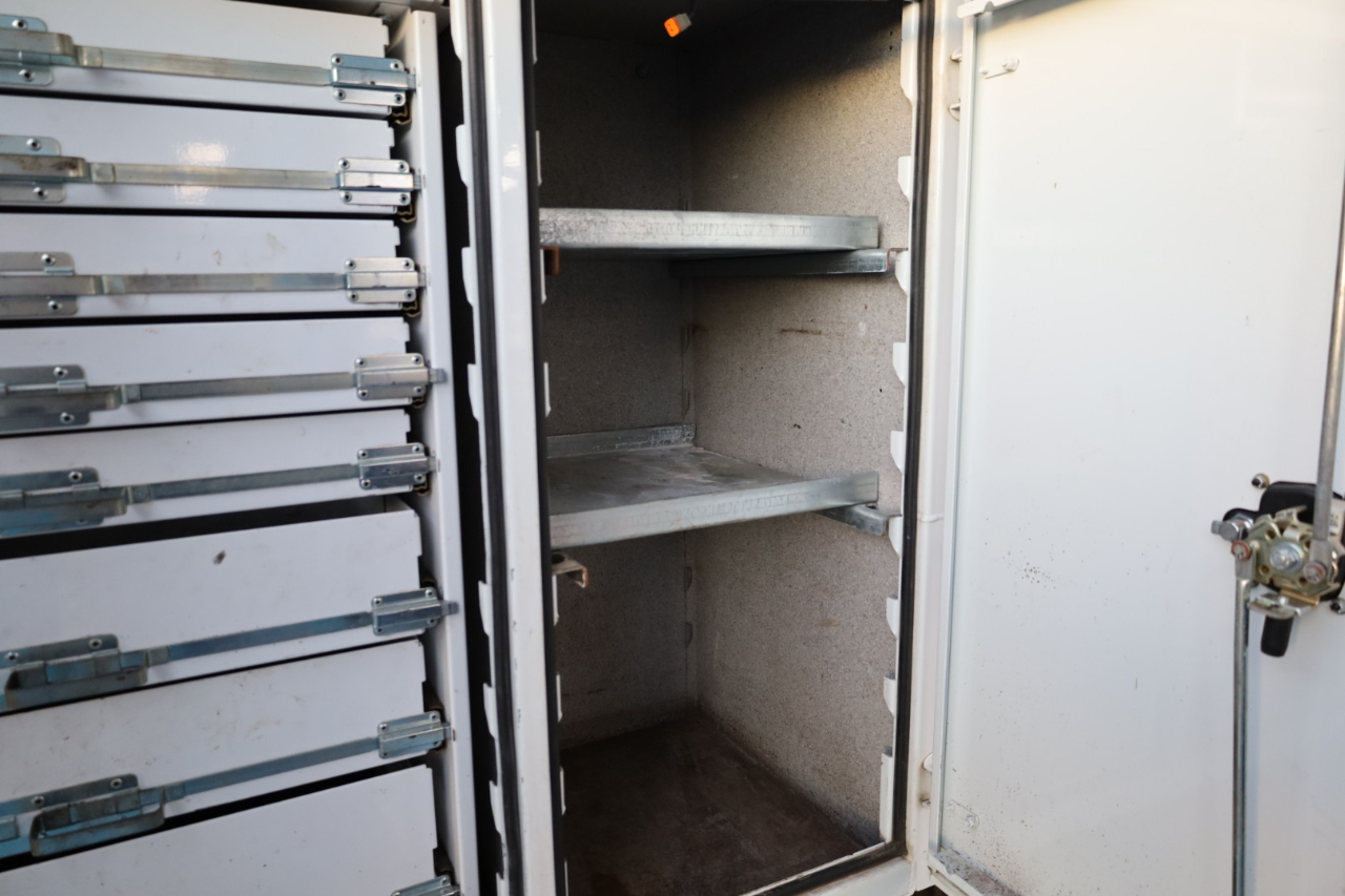 Ford Super Duty F-550 DRW XL 4WD Reg Cab 145" WB 60" CA 2022