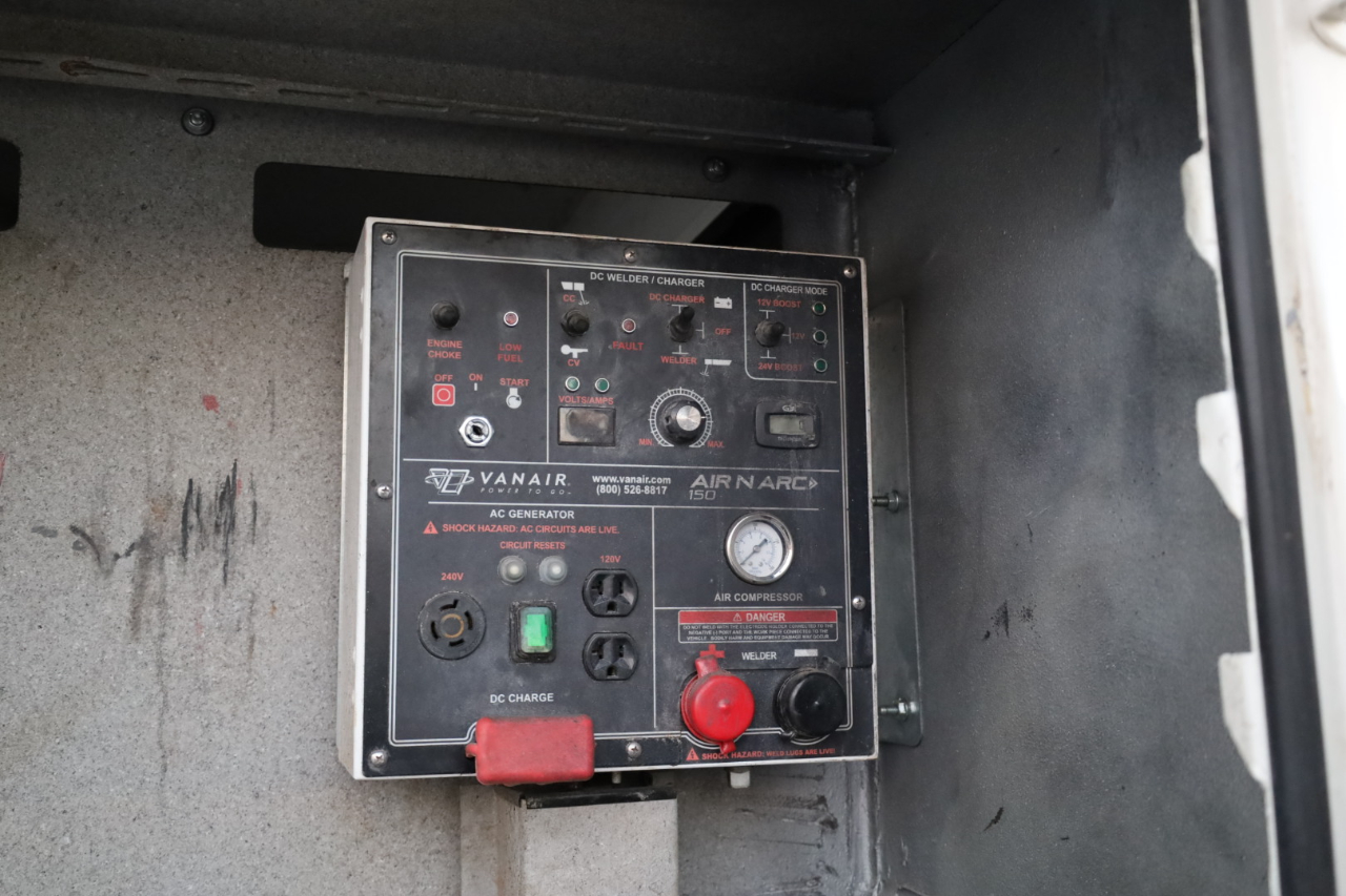 Ford Super Duty F-550 DRW XL 4WD Reg Cab 145" WB 60" CA 2022