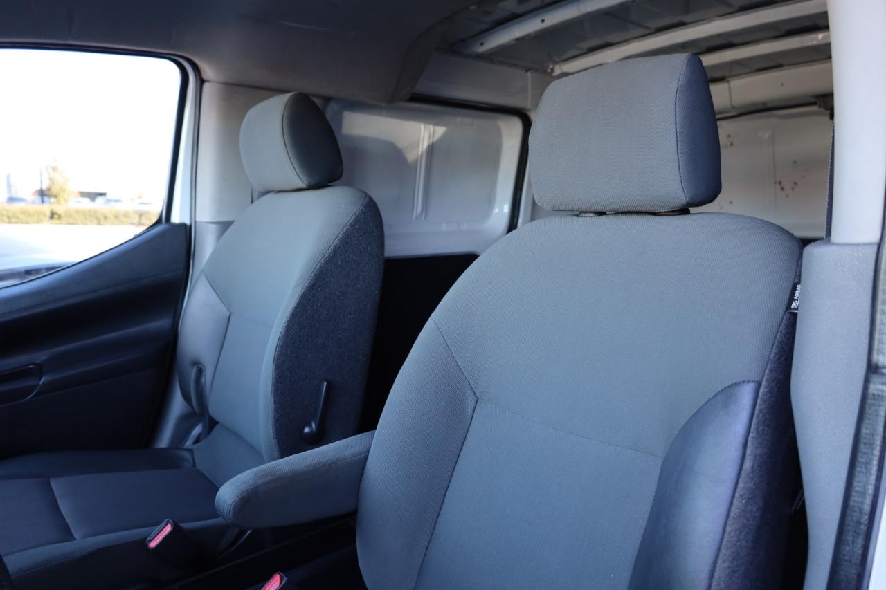 Nissan NV200 I4 SV 2016