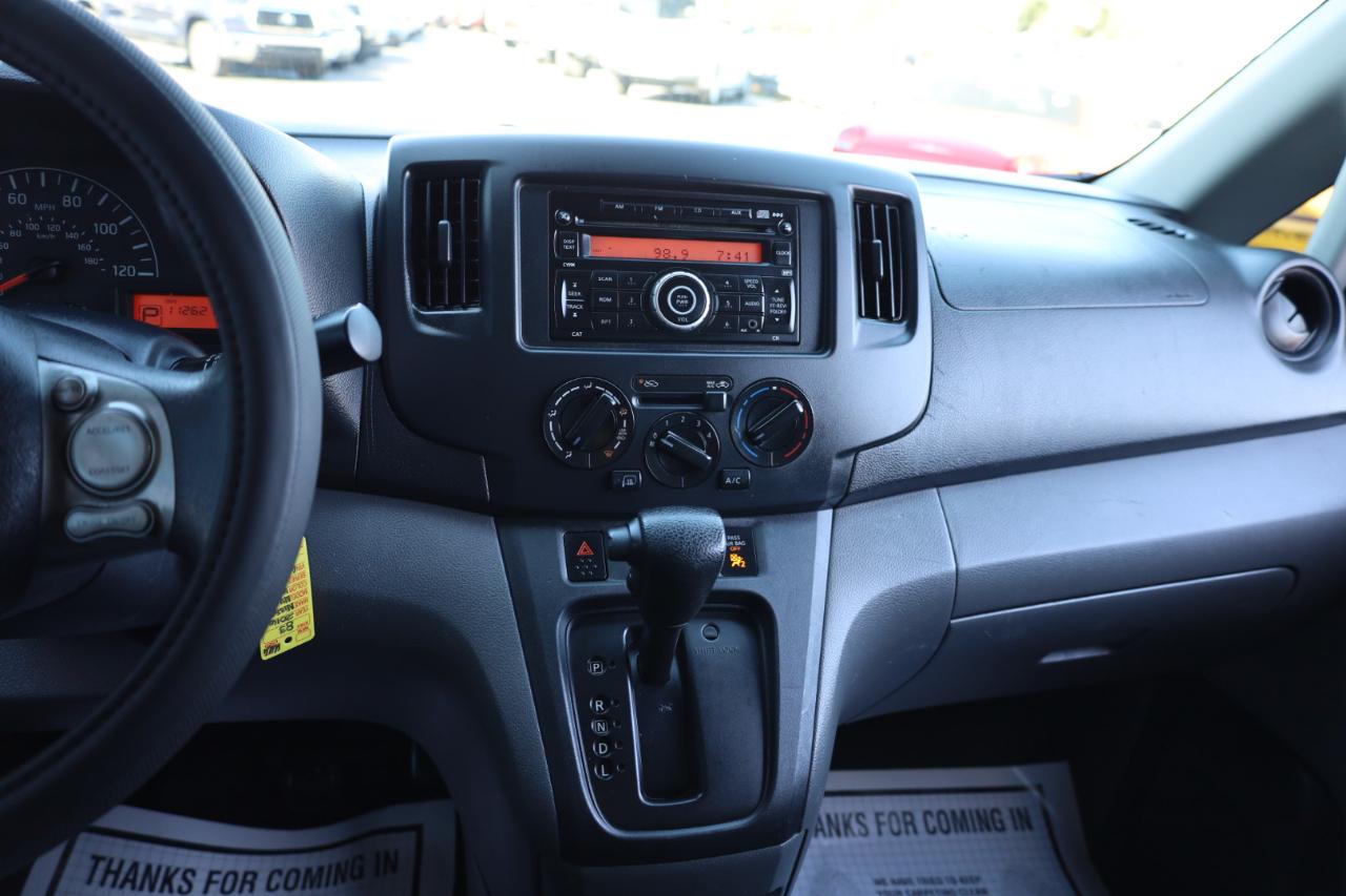 Nissan NV200 I4 SV 2016