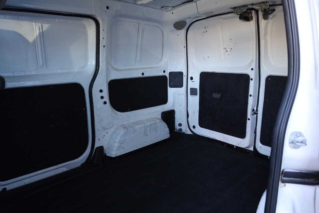 Nissan NV200 I4 SV 2016