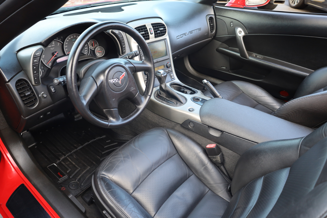 Chevrolet Corvette 2dr Convertible 2005