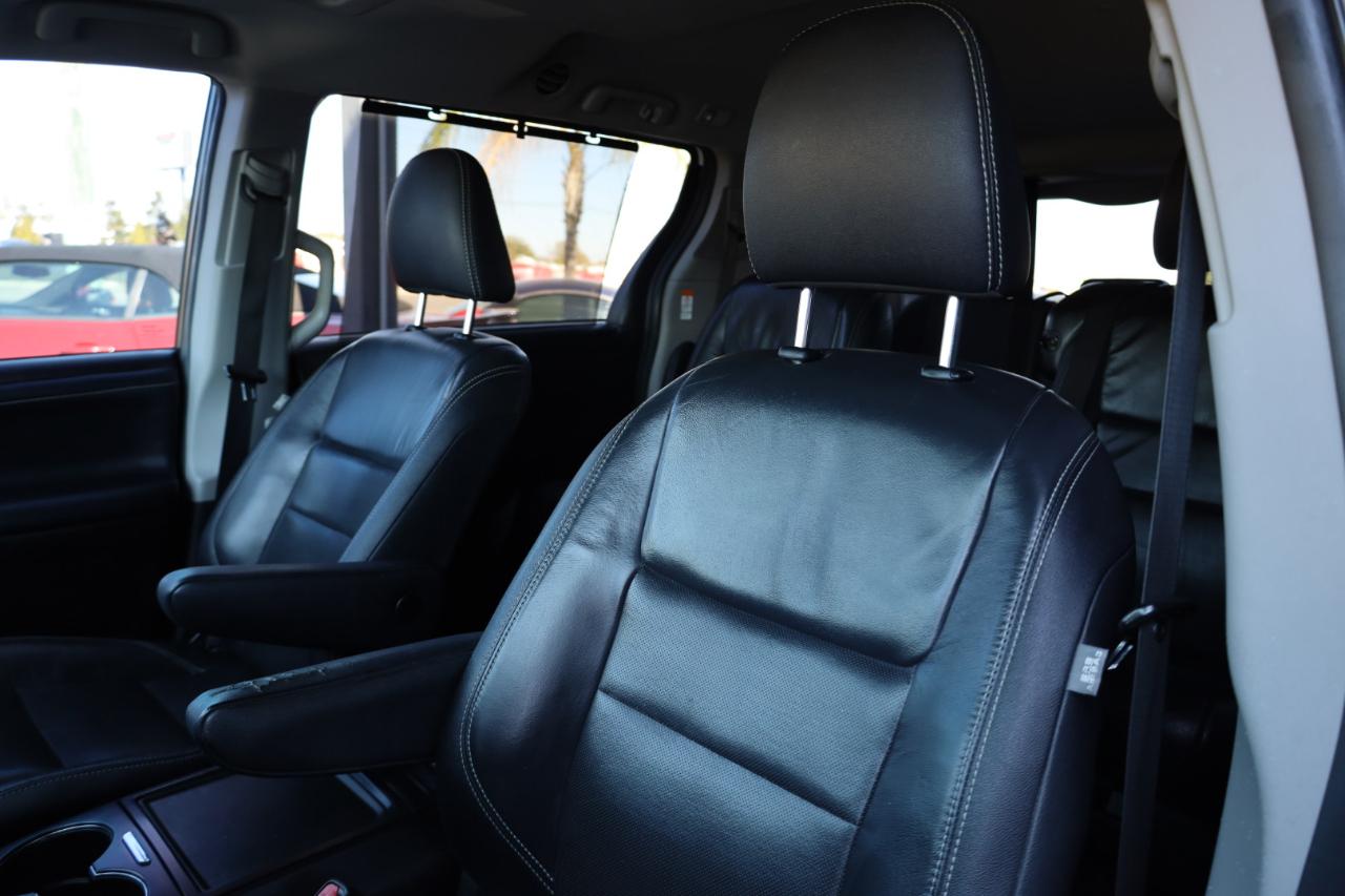 Toyota Sienna SE Premium FWD 8-Passenger (Natl) 2018