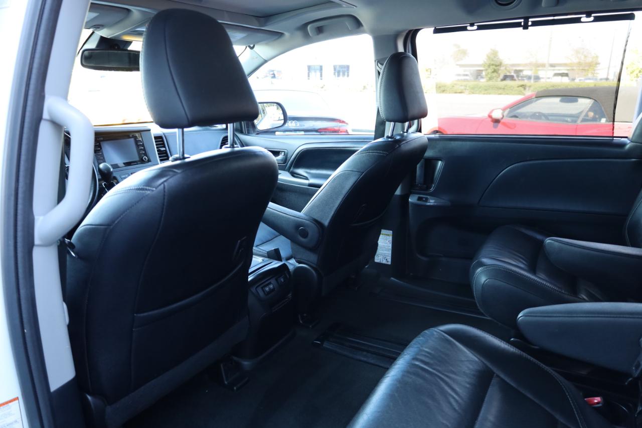 Toyota Sienna SE Premium FWD 8-Passenger (Natl) 2018