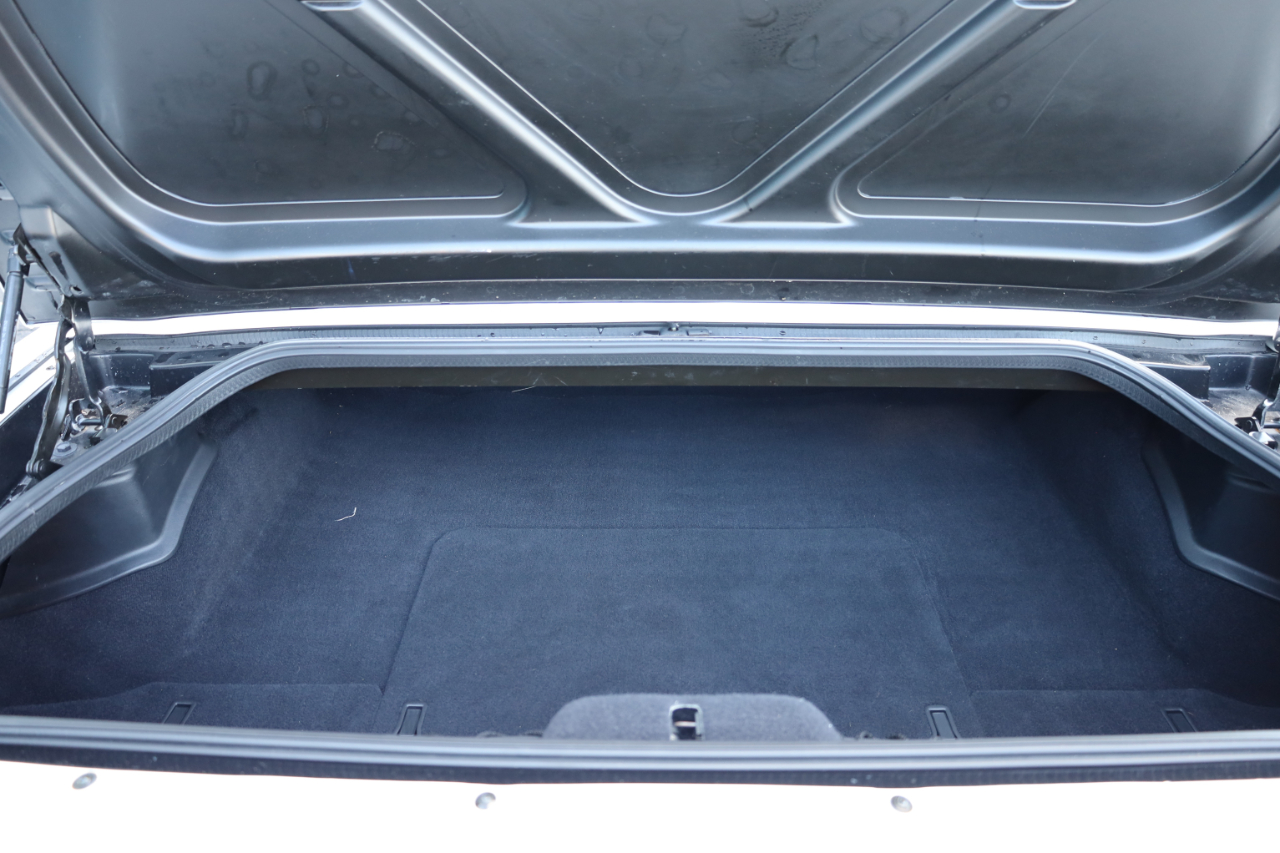 Chevrolet Corvette 2dr Convertible 2002