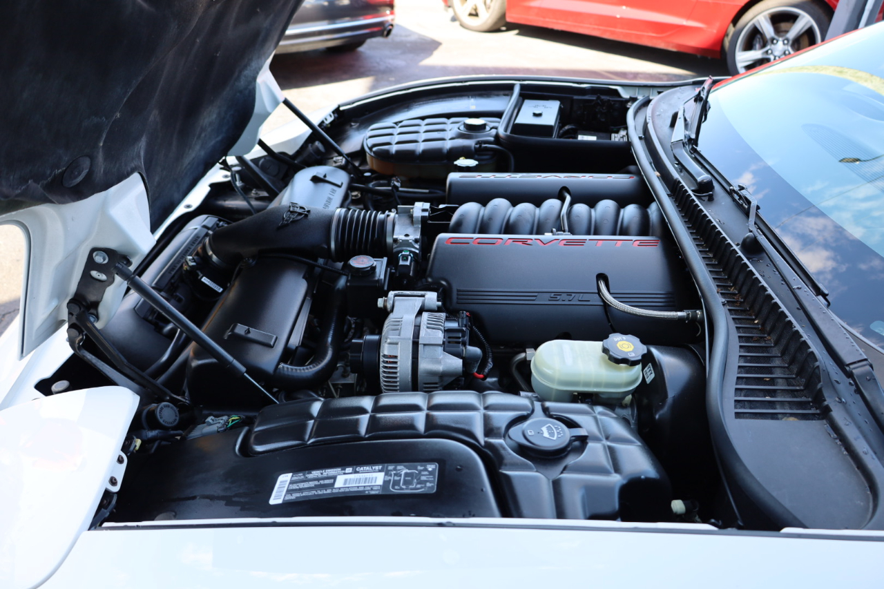 Chevrolet Corvette 2dr Convertible 2002