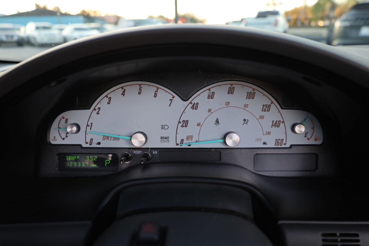 Ford Thunderbird  2002