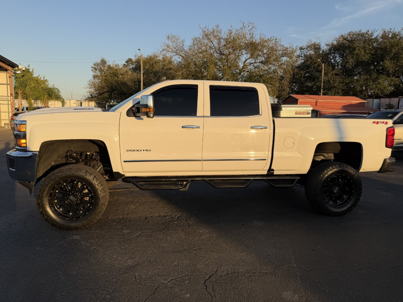 Chevrolet Silverado 2500HD 4WD Crew Cab 153.7" LTZ 2019