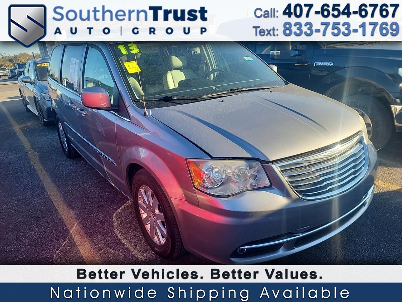2013 Chrysler Town & Country Touring