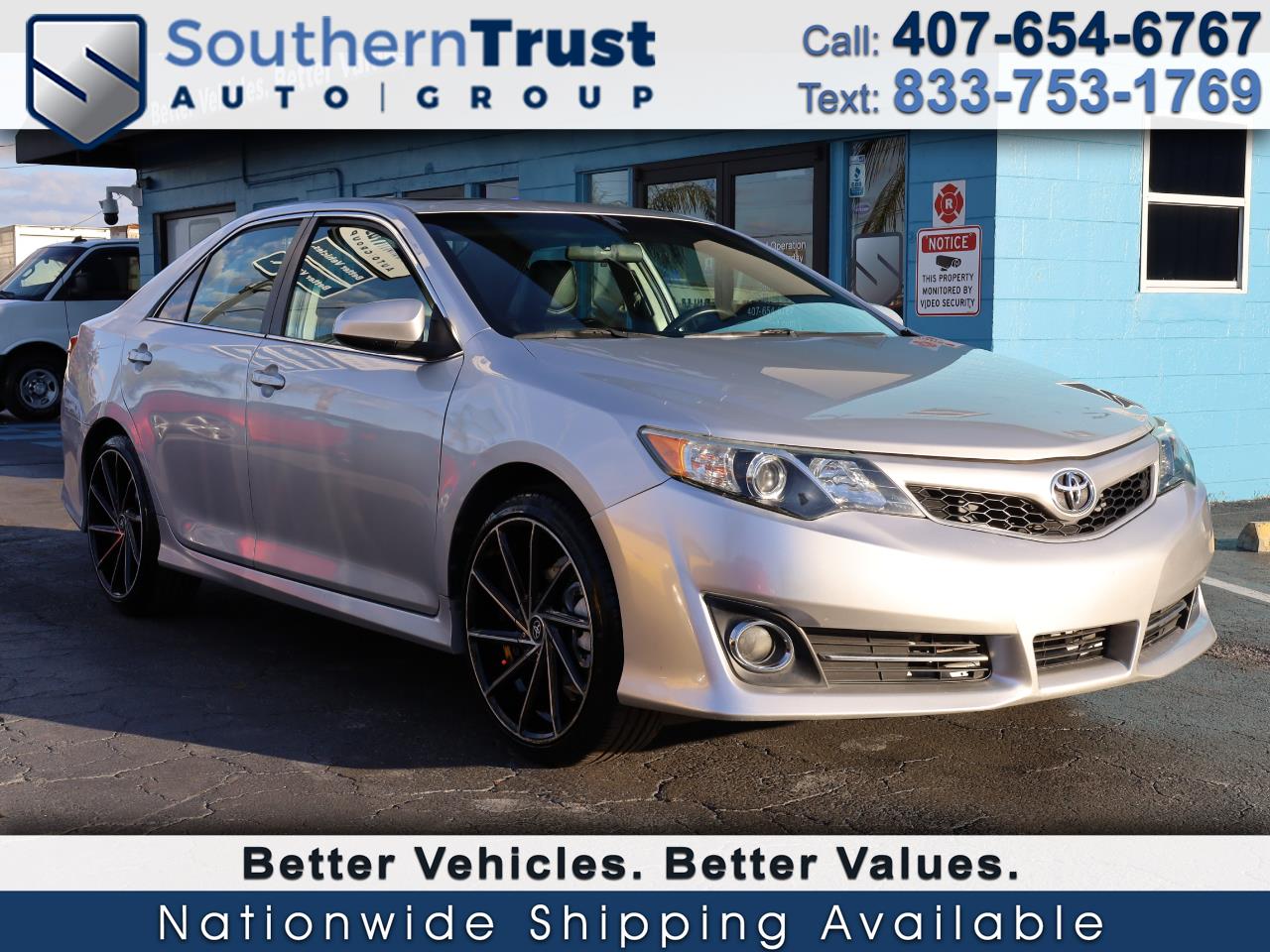 Toyota Camry 4dr Sdn I4 Auto SE (Natl) 2013