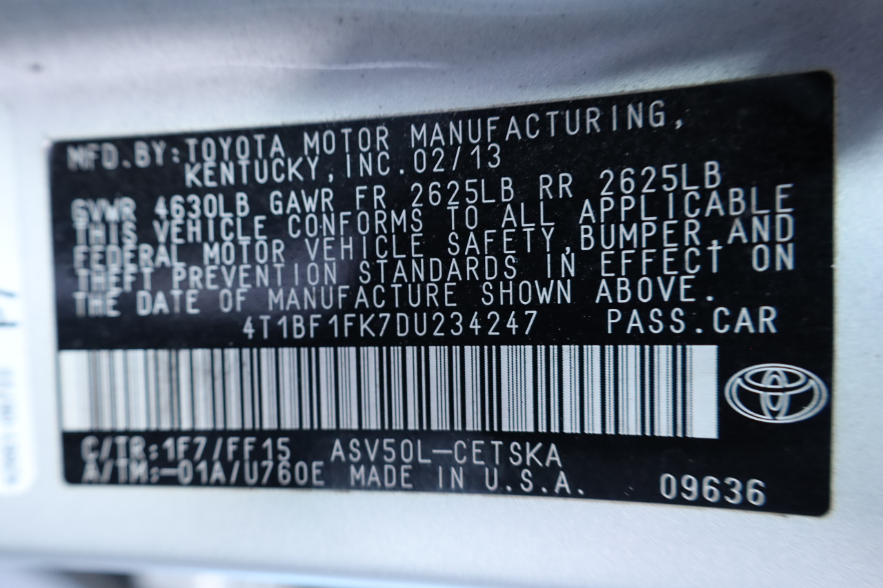 Toyota Camry 4dr Sdn I4 Auto SE (Natl) 2013