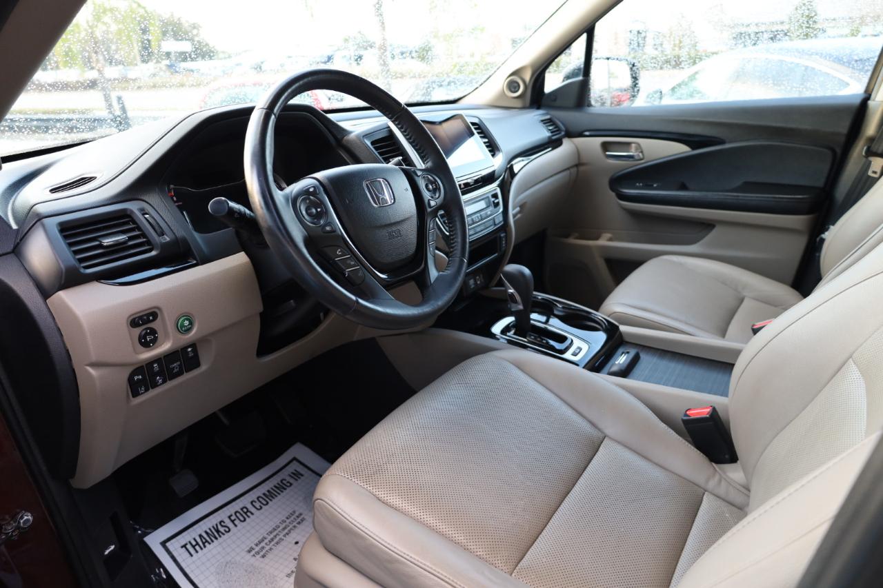 Honda Ridgeline RTL-E 4x4 Crew Cab 5.3' Bed 2017