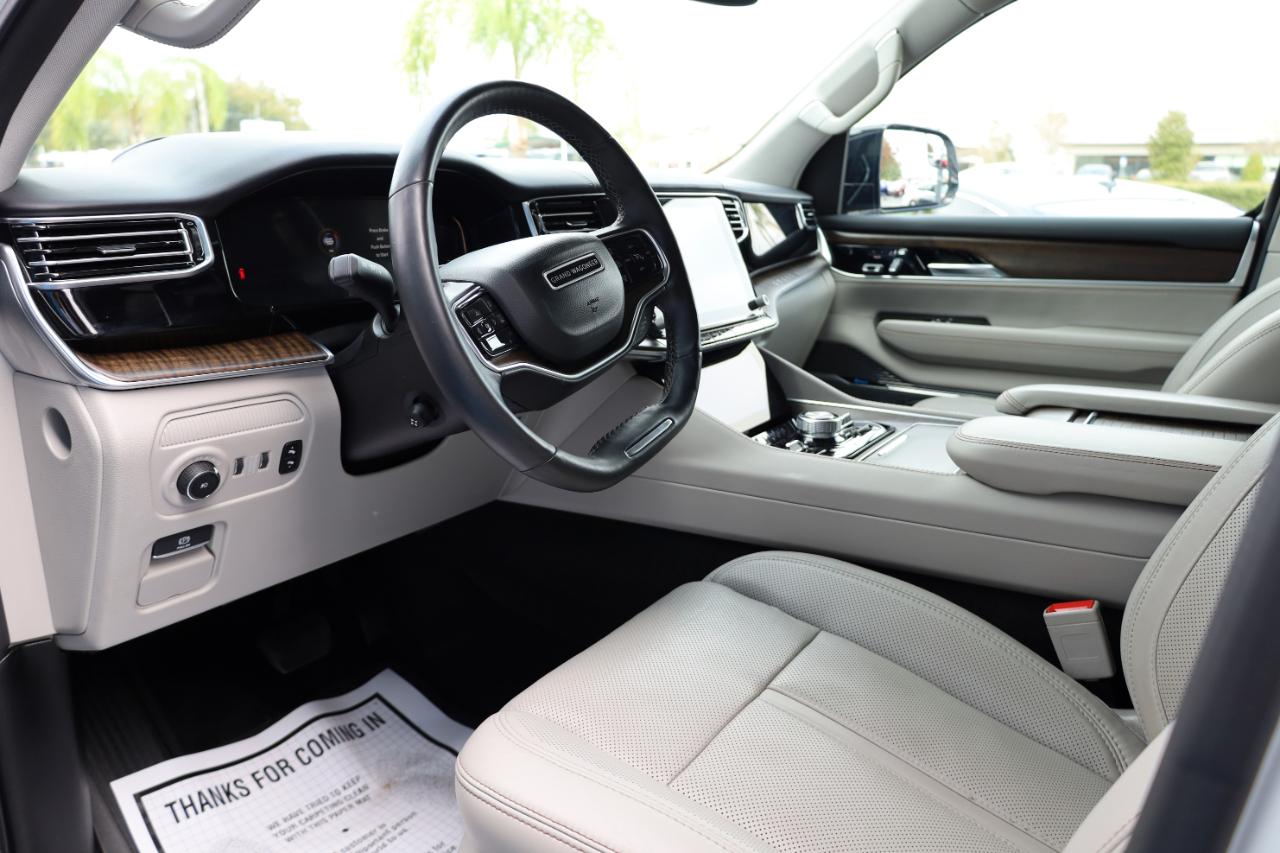 Jeep Grand Wagoneer 4x4 2023