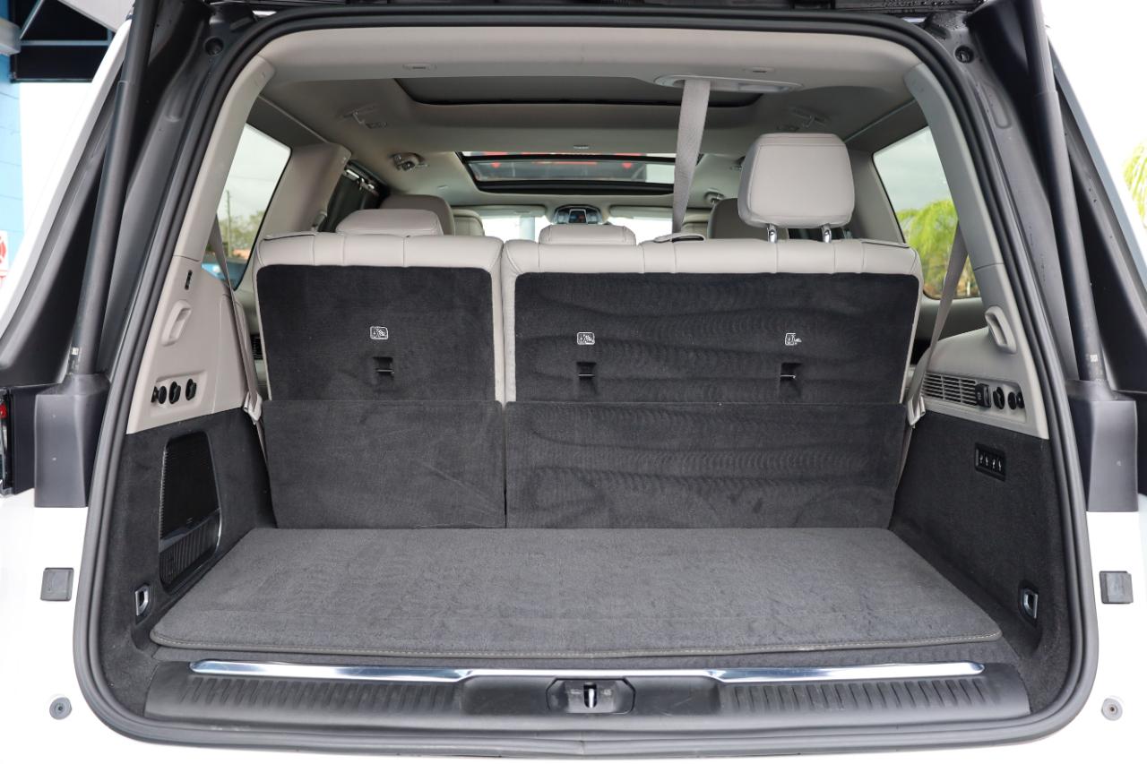 Jeep Grand Wagoneer 4x4 2023