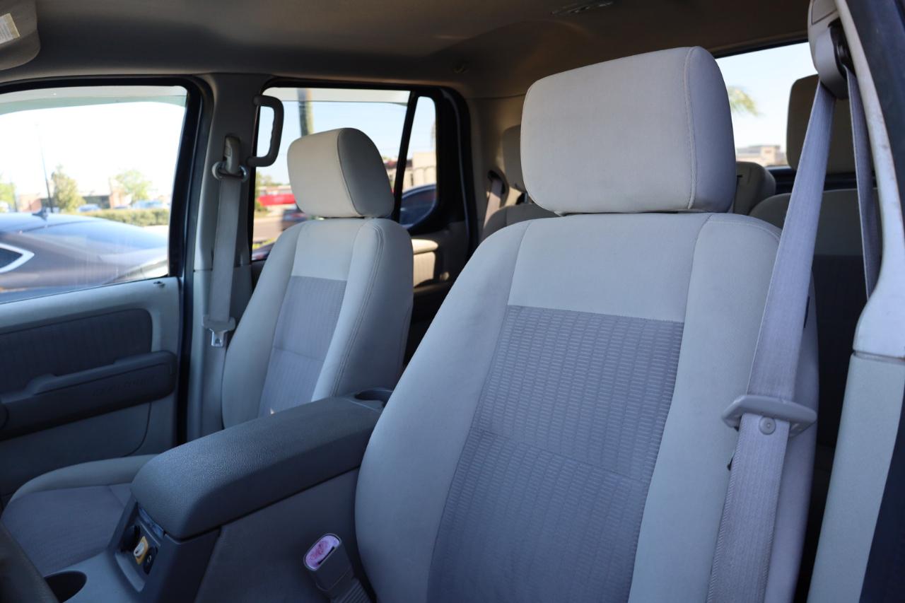 Ford Explorer Sport Trac 4WD 4dr V6 XLT 2007