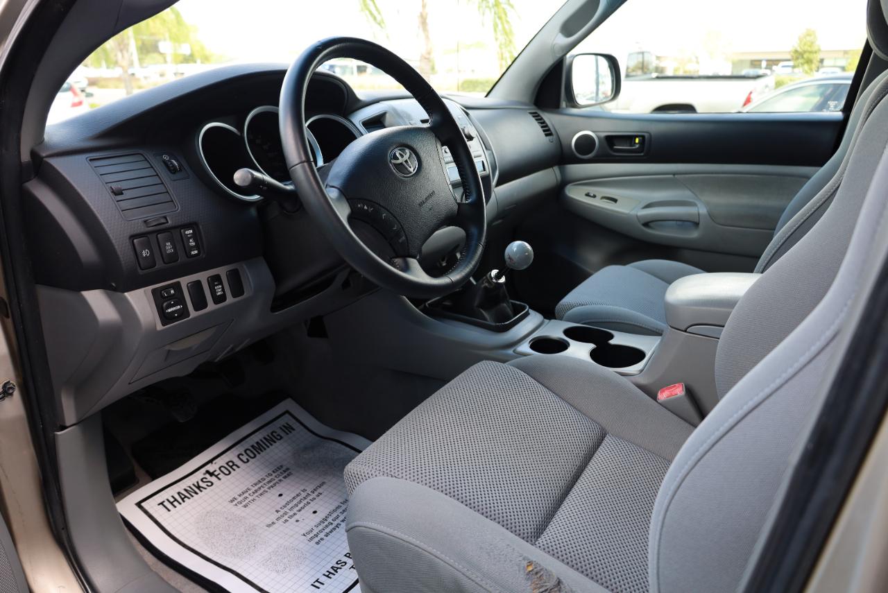 Toyota Tacoma 4WD Dbl V6 MT (Natl) 2008