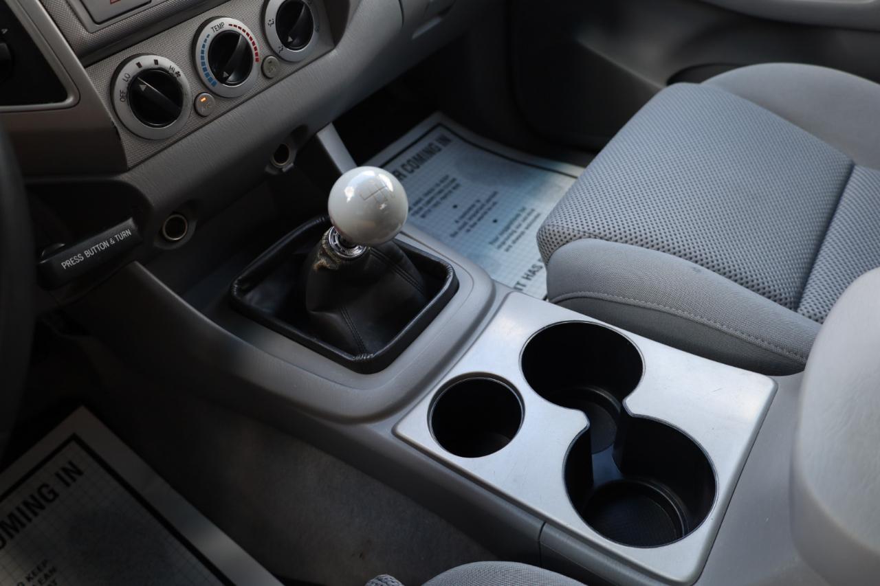 Toyota Tacoma 4WD Dbl V6 MT (Natl) 2008