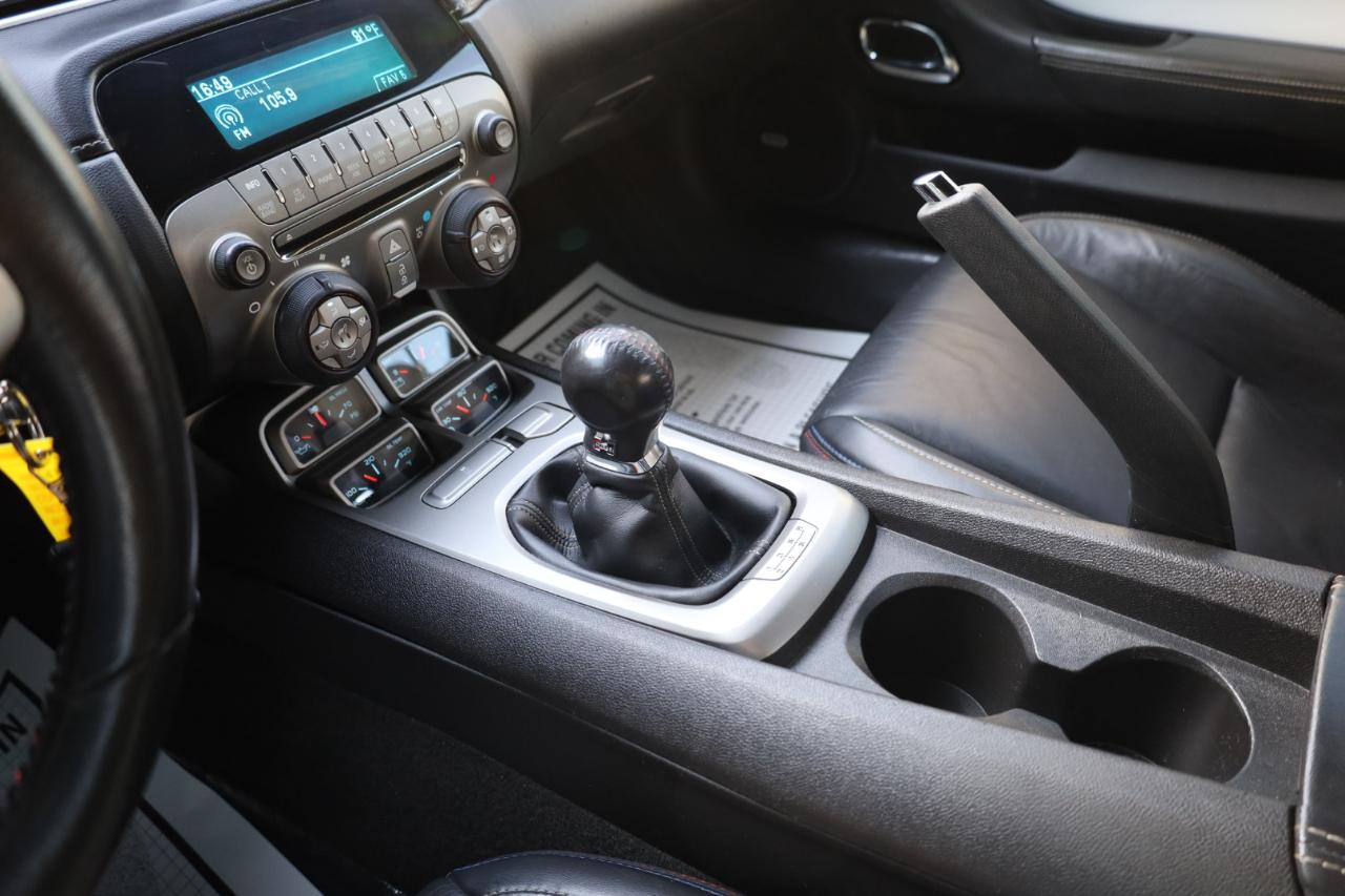 Chevrolet Camaro 2dr Cpe 2SS 2012