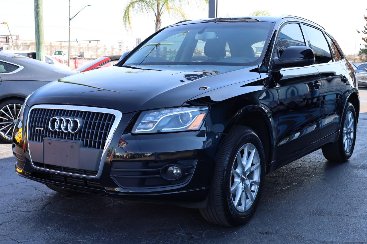 Audi Q5 quattro 4dr 2.0T Premium Plus 2011